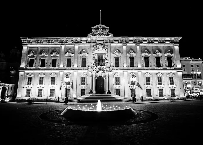 Triton Διαμέρισμα *